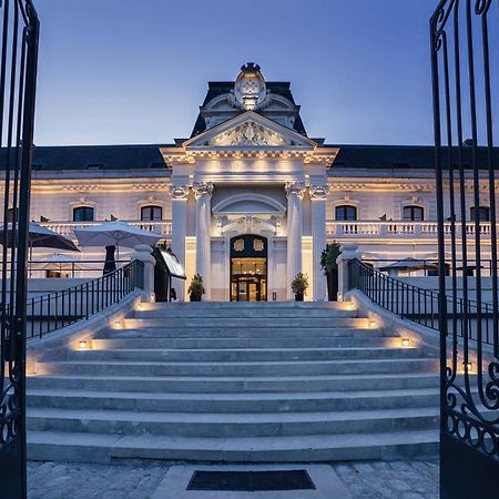 Best Western Premier Hotel De La Cite Royale Loches Exterior photo